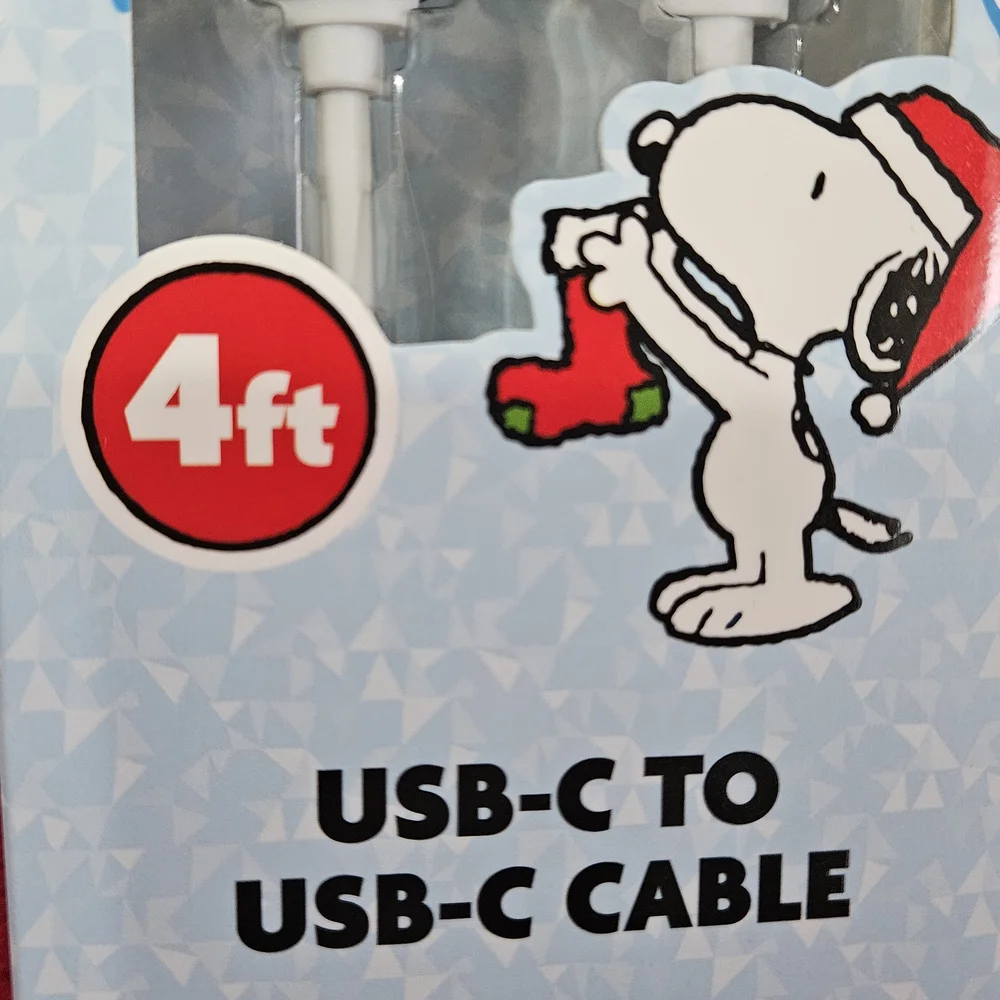 Peanuts USB-C to USB-C Cable - Festive Design